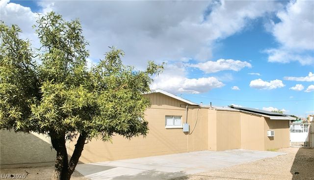 5463 Sir Monahan Street, Las Vegas, NV 89119