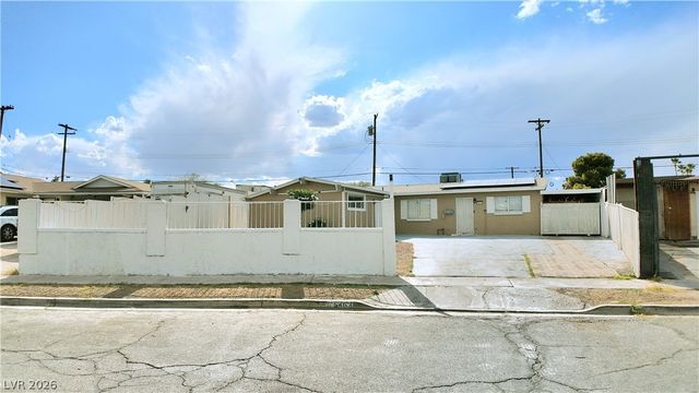 5463 Sir Monahan Street, Las Vegas, NV 89119