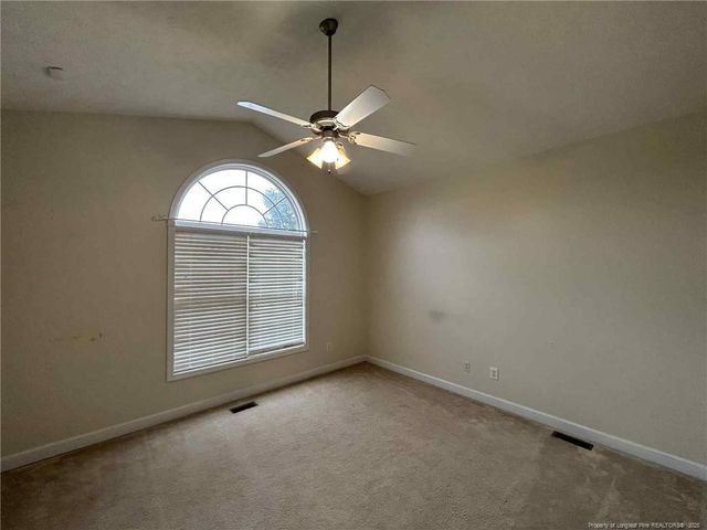 909 Hidden Oasis Drive, Fayetteville, NC 28312