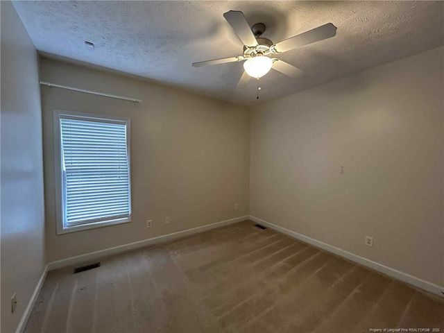 909 Hidden Oasis Drive, Fayetteville, NC 28312