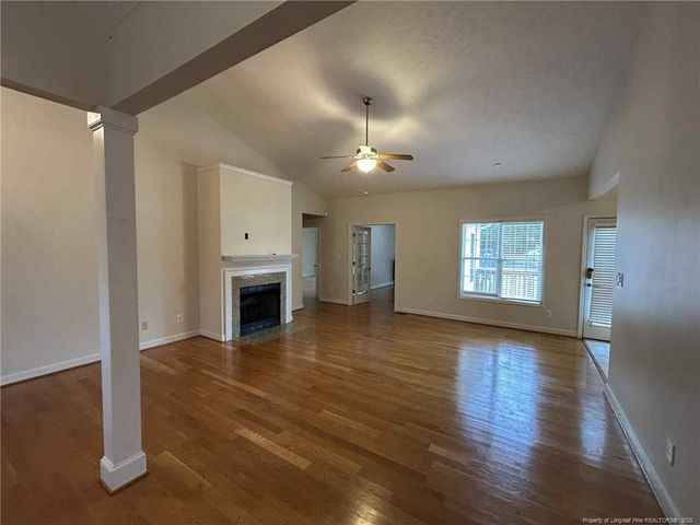 909 Hidden Oasis Drive, Fayetteville, NC 28312