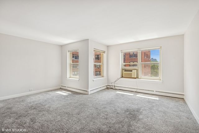4920 N Marine Drive 512, Chicago, IL 60640