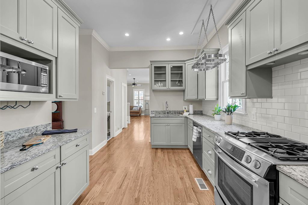 Image 15 of property listing at 5142 Coral Reef Drive, Johns Island, SC 29455