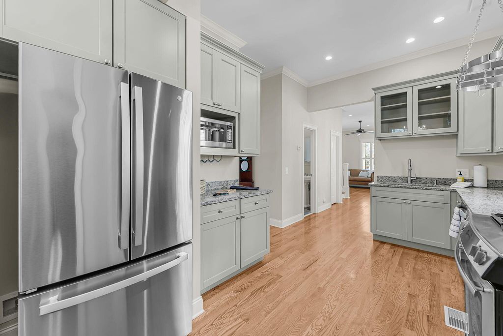 Image 16 of property listing at 5142 Coral Reef Drive, Johns Island, SC 29455