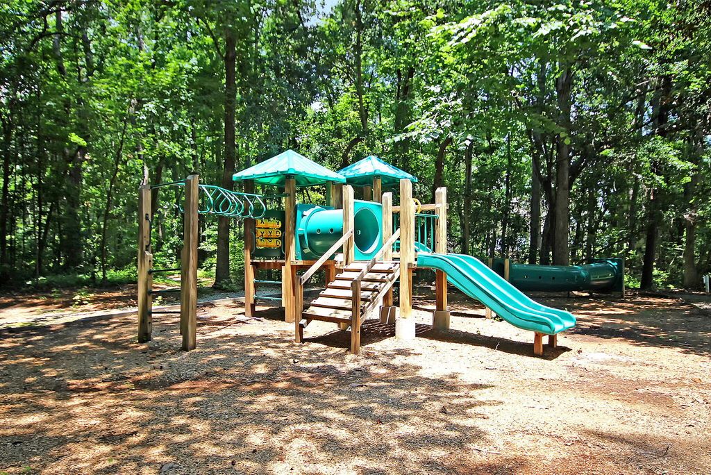 Image 42 of property listing at 5142 Coral Reef Drive, Johns Island, SC 29455