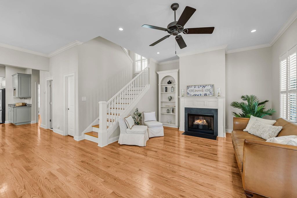 Image 8 of property listing at 5142 Coral Reef Drive, Johns Island, SC 29455