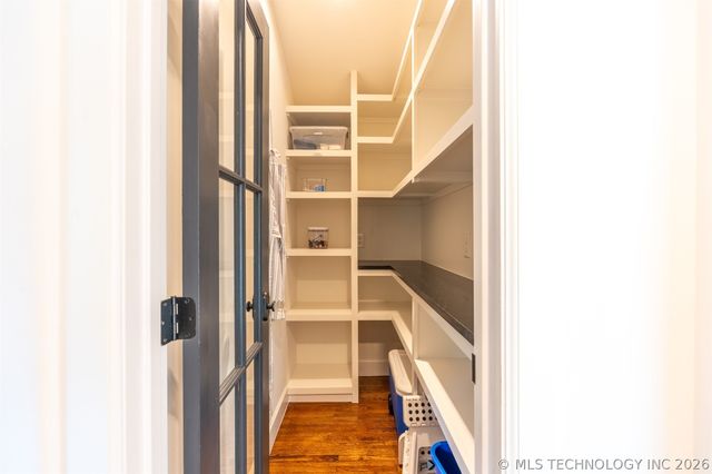 2415 E 36th Place, Tulsa, OK 74105