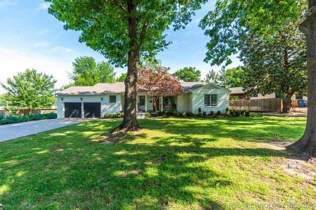 2415 E 36th Place, Tulsa, OK 74105