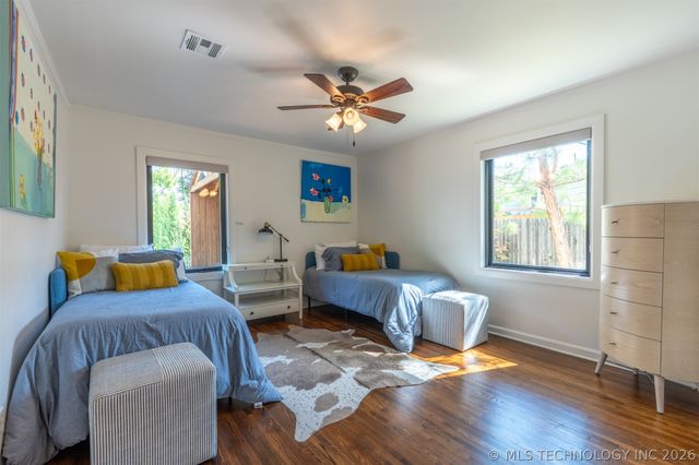 2415 E 36th Place, Tulsa, OK 74105