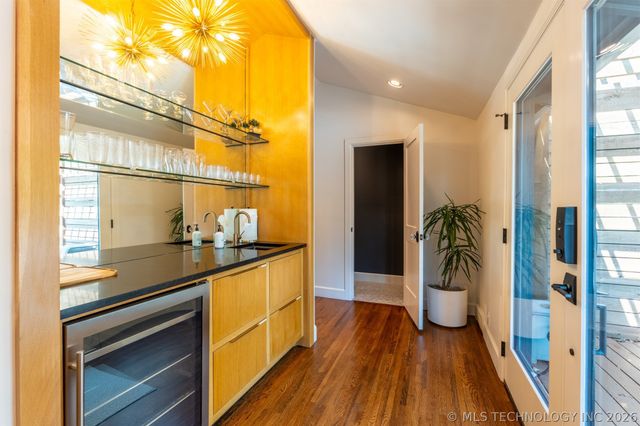 2415 E 36th Place, Tulsa, OK 74105
