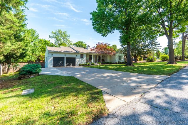 2415 E 36th Place, Tulsa, OK 74105