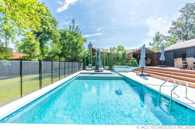 2415 E 36th Place, Tulsa, OK 74105