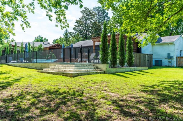 2415 E 36th Place, Tulsa, OK 74105
