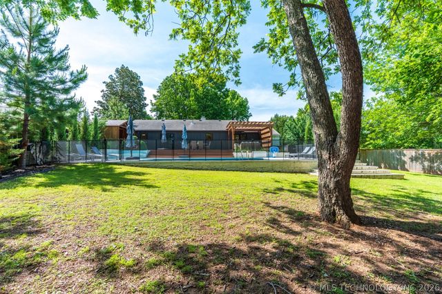 2415 E 36th Place, Tulsa, OK 74105