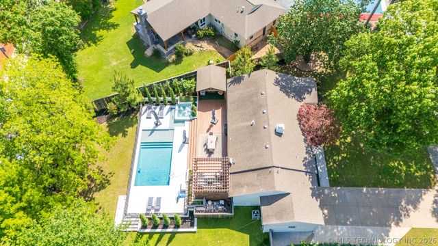 2415 E 36th Place, Tulsa, OK 74105
