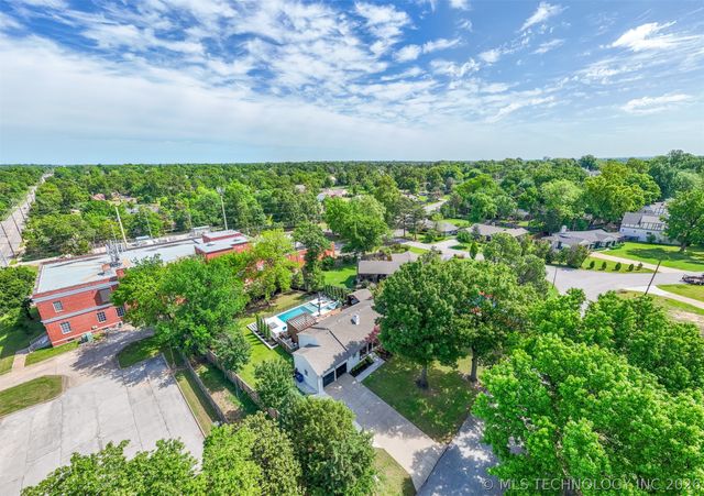 2415 E 36th Place, Tulsa, OK 74105