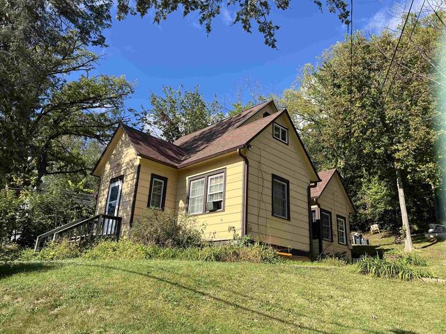 182 Main Street, Ferryville, WI 54628