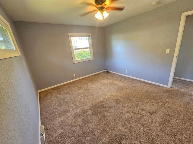 306 Pacific Drive, Belton, MO 64012