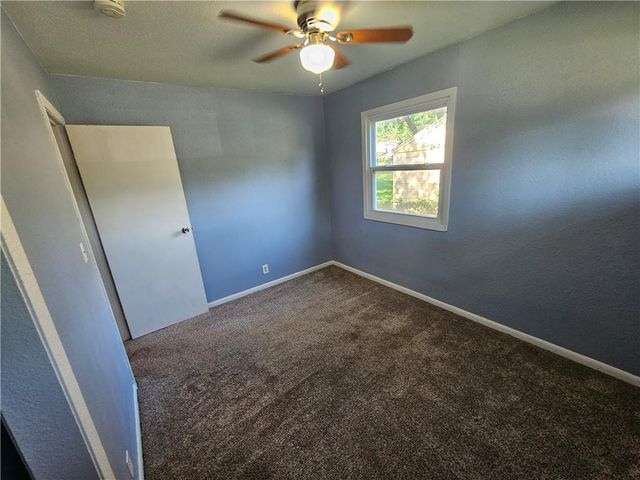 306 Pacific Drive, Belton, MO 64012