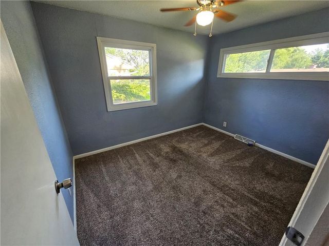 306 Pacific Drive, Belton, MO 64012