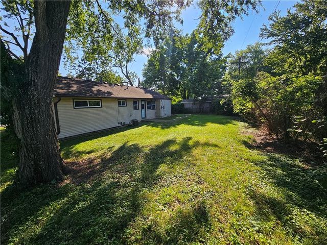 306 Pacific Drive, Belton, MO 64012