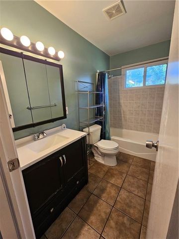 306 Pacific Drive, Belton, MO 64012