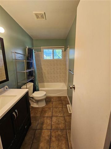 306 Pacific Drive, Belton, MO 64012