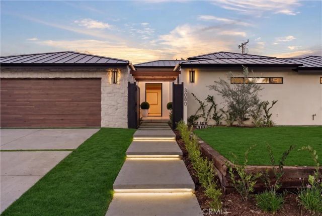 3080 Country Club Drive, Costa Mesa, CA 92626