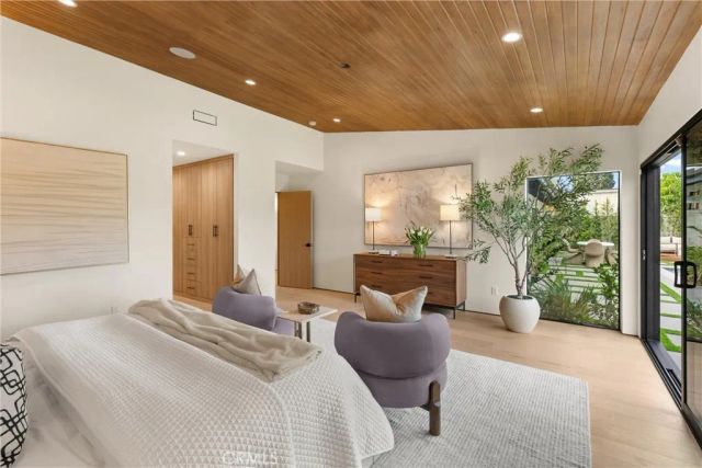 3080 Country Club Drive, Costa Mesa, CA 92626