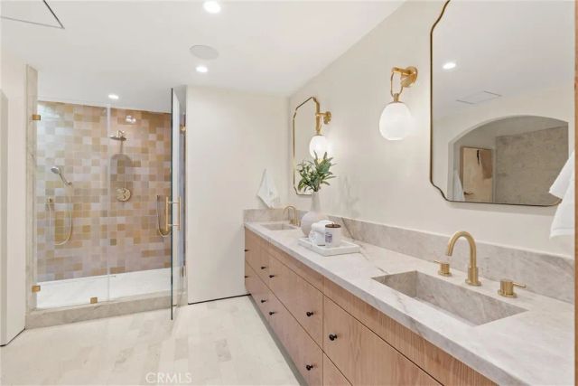 3080 Country Club Drive, Costa Mesa, CA 92626