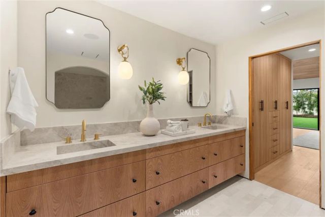 3080 Country Club Drive, Costa Mesa, CA 92626