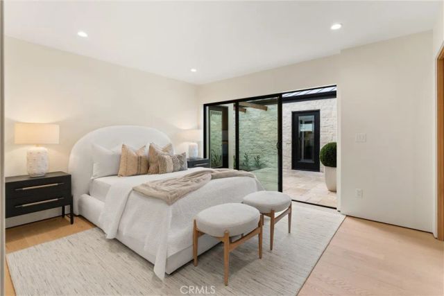 3080 Country Club Drive, Costa Mesa, CA 92626