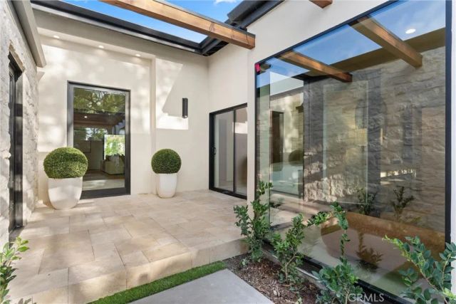 3080 Country Club Drive, Costa Mesa, CA 92626