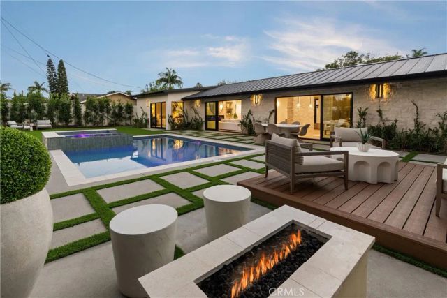 3080 Country Club Drive, Costa Mesa, CA 92626