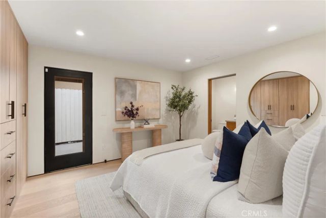 3080 Country Club Drive, Costa Mesa, CA 92626