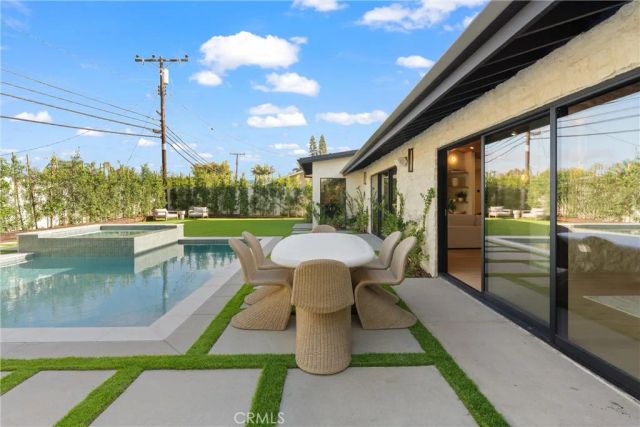 3080 Country Club Drive, Costa Mesa, CA 92626