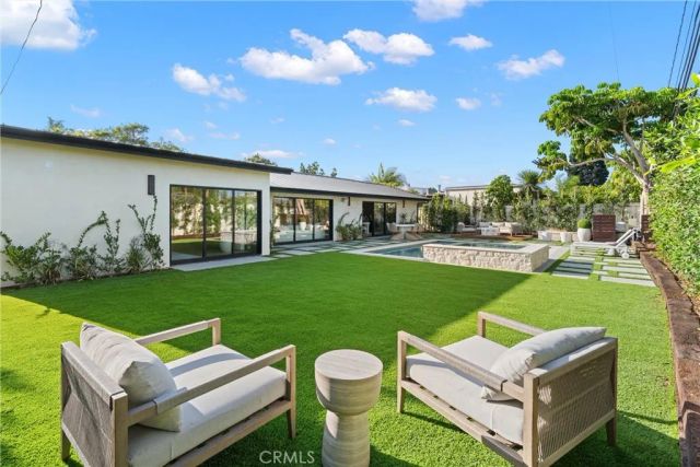 3080 Country Club Drive, Costa Mesa, CA 92626
