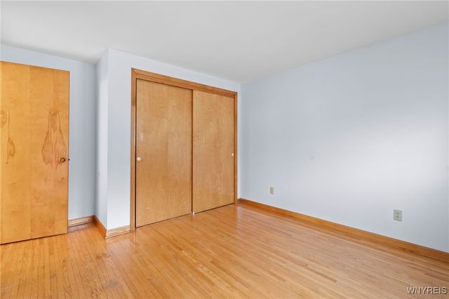 20 Fairoaks Lane, Cheektowaga, NY 14227