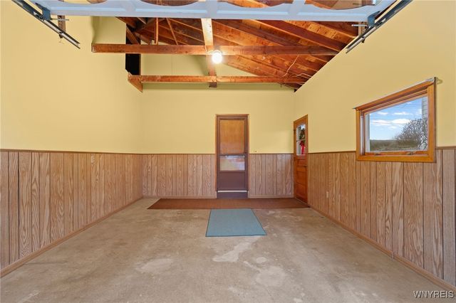 20 Fairoaks Lane, Cheektowaga, NY 14227