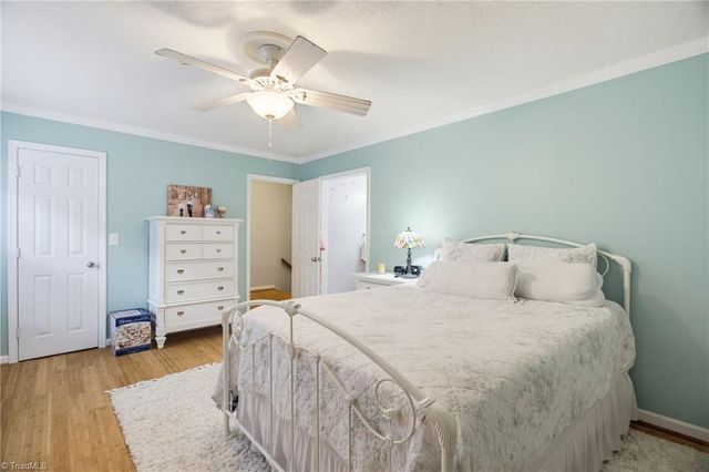 2522 Cottage Place, Greensboro, NC 27455