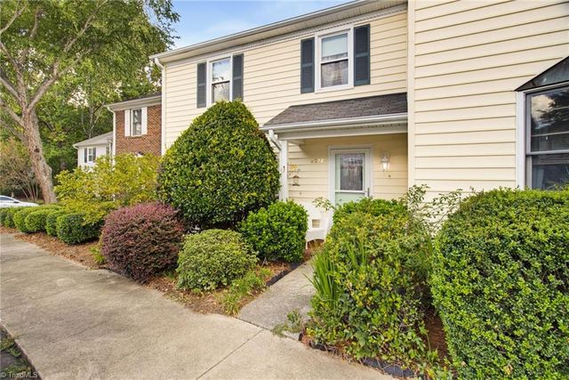 2522 Cottage Place, Greensboro, NC 27455