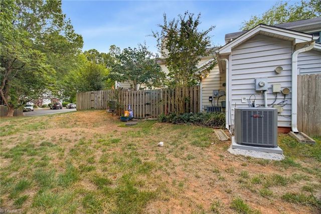 2522 Cottage Place, Greensboro, NC 27455