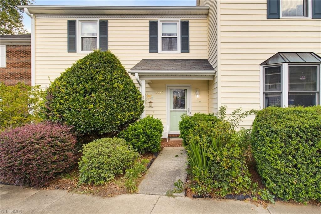 2522 Cottage Place, Greensboro, NC 27455