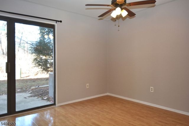 129 Hampton Ct, Franklin Twp., NJ 08873