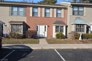 129 Hampton Ct, Franklin Twp., NJ 08873