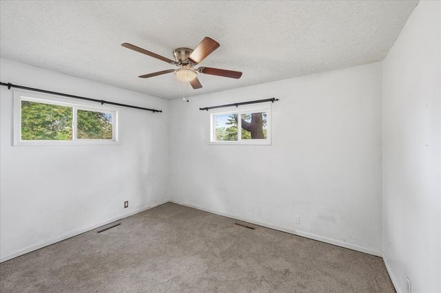10050 Magnolia Street NW, Coon Rapids, MN 55433