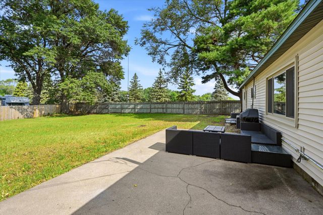 10050 Magnolia Street NW, Coon Rapids, MN 55433