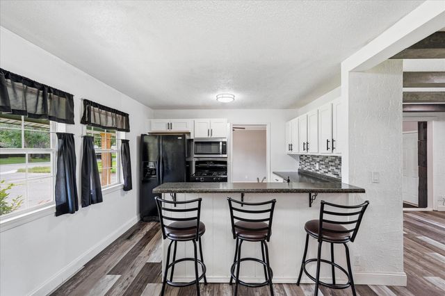 10050 Magnolia Street NW, Coon Rapids, MN 55433