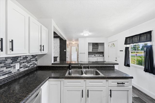 10050 Magnolia Street NW, Coon Rapids, MN 55433