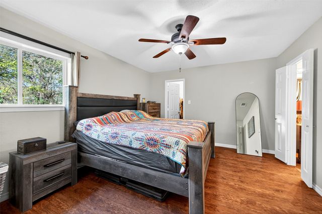 329 Comanche Drive, Lake Kiowa, TX 76240